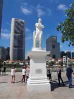 Singapur, Raffles-Denkmal &ndash; &copy; Anna Jeske (Eberhardt TRAVEL)
