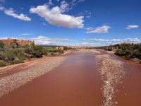 13.4. Ait Benhaddou -hier auch sehr viel Wasser im Fluss.jpeg &ndash; &copy; Kora Buggel (Eberhardt TRAVEL)