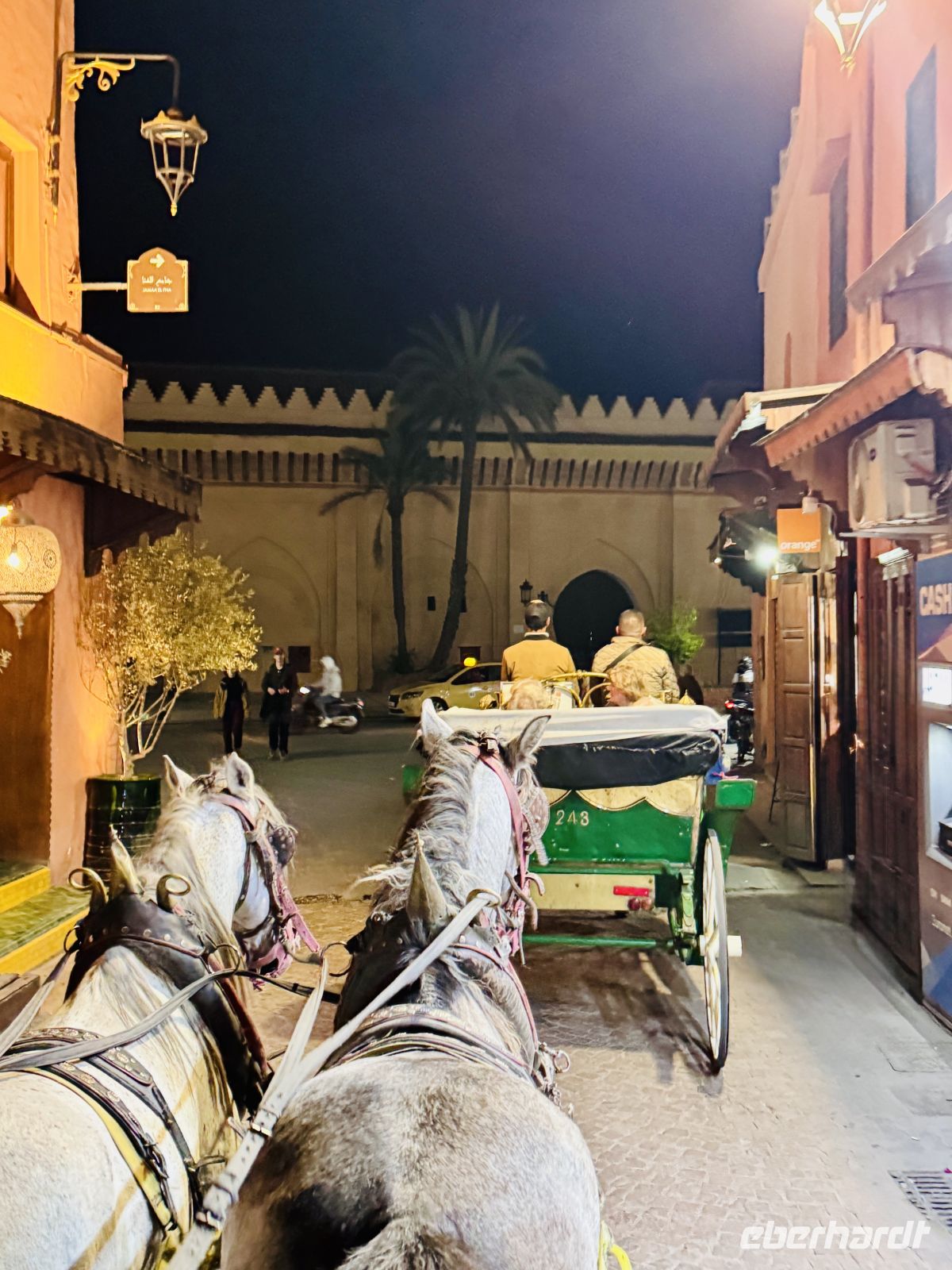 1. Tag - Kutschfahrt durch Marrakesch  &ndash; &copy; Christin Kuschka (Eberhardt TRAVEL)