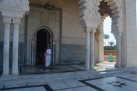 Vor Mausoleum &ndash; &copy; Gina Egenolf (Eberhardt TRAVEL)