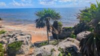 Ausblicke von der Archäologischen Maya Stätte Tulum 
