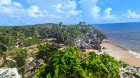 Ausblicke von der Archäologischen Maya Stätte Tulum  &ndash; &copy; Natalie Hady (Eberhardt TRAVEL)