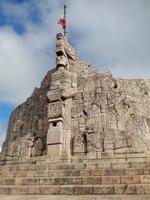 Fahnendenkmal Merida &ndash; &copy; René Wächtler (Eberhardt TRAVEL)