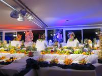 Mein Schiff 3 - Poolparty - Früchte-Buffet mit Eisskulpturen &ndash; &copy; Annette Weise (Eberhardt TRAVEL)