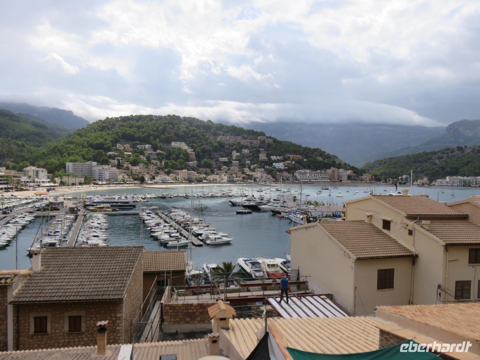 Port Soller &ndash; &copy; Marion Kottlos (Eberhardt TRAVEL)
