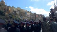 Die drei alten Städte , Vittoriosa, Millitärparade vor dem Freiheitsdenkmal &ndash; &copy; Gisela Gerlach (Eberhardt TRAVEL)