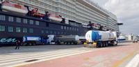 ... unddie Tanks auch &ndash; &copy; Annette Zocher (Eberhardt TRAVEL)