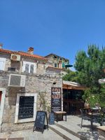 nette Lokale in Budva &ndash; &copy; Annette Profft (Eberhardt TRAVEL)