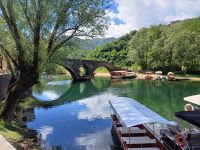 Rijeka Crnojevica - steinerne Brücke &ndash; &copy; Annette Profft (Eberhardt TRAVEL)