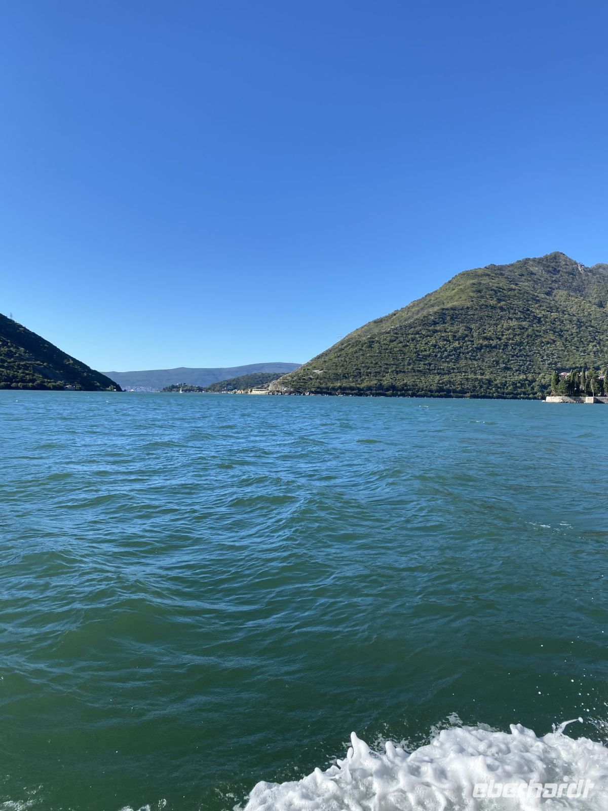 In der Bucht von Kotor &ndash; &copy; Elke Knappe (Eberhardt TRAVEL)