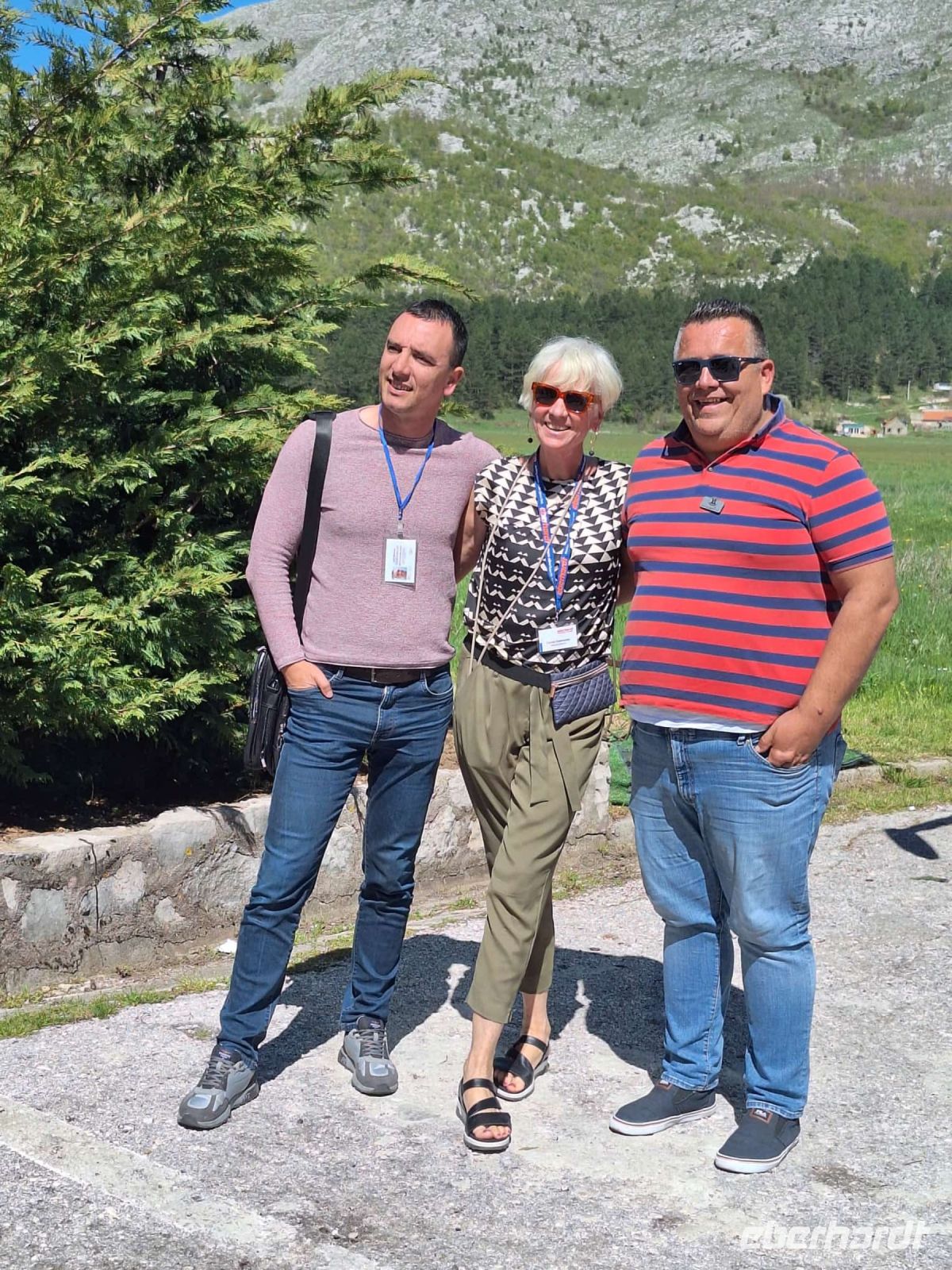 Abschied von Reiseleiter Jovan und Busfahrer Budzek &ndash; &copy; Carola Gastmeier (Eberhardt TRAVEL)
