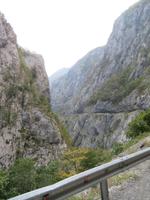 Moraca-Canyon &ndash; &copy; Rico Manns (Eberhardt TRAVEL)