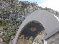 Kloster Ostrog &ndash; &copy; Annette Zocher (Eberhardt TRAVEL)