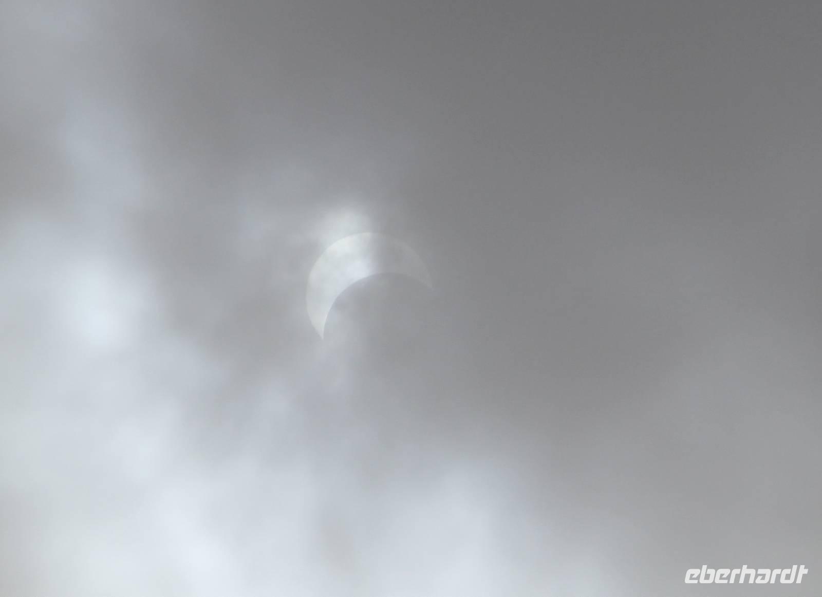 Wahnsinn - eine partielle Sonnenfinsternis &ndash; &copy; Sylvia Ott (Eberhardt TRAVEL)