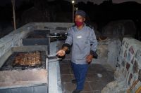 Fish River Canyon Lodge - unser Grillmeister &ndash; &copy; Annett Müller (Eberhardt TRAVEL)