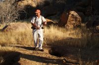 275-Guide Deon und unser Sundowner Walk &ndash; &copy; Susanne Schirmann (Eberhardt TRAVEL)