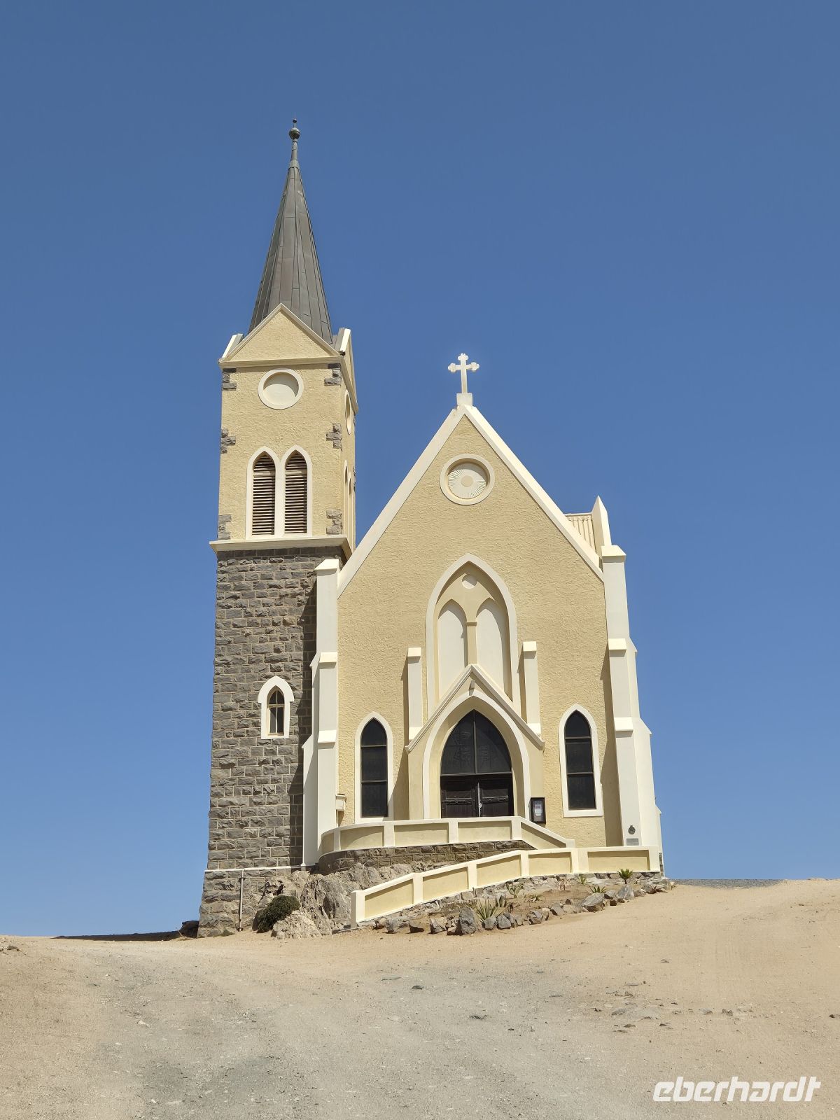 Tag 6 - Lüderitz - Wahrzeichen Felsenkirche &ndash; &copy; Jana Wessendorf (Eberhardt TRAVEL)