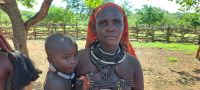 Mutter mit ihrem Sohn &ndash; &copy; Sylvia Führ (Eberhardt TRAVEL)