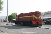 Diesellock vor dem Bahnhof in Windhoek