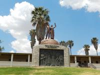 0010 Windhoek - Friedensdenkmal &ndash; &copy; Patrick Fritzsche (Eberhardt TRAVEL)