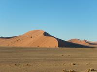 0437 Licht und Schatten im Sossusvlei &ndash; &copy; Patrick Fritzsche (Eberhardt TRAVEL)