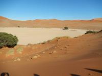 0461 Lehmpfanne im Sossusvlei &ndash; &copy; Patrick Fritzsche (Eberhardt TRAVEL)