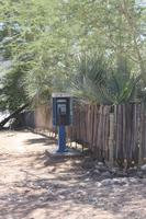 verlassene Telefonzelle an der angolischen Grenze &ndash; &copy; Sylvia Sann (Eberhardt TRAVEL)