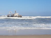 Tage Rundreise Namibia – Die Erlebnistour mit  Kalahari – Fish River-Canyon – Lüderitz – Namib – Swakopmund – Erongo Gebirge – Etosha Nationalpark – Windhoek (710) &ndash; &copy; Benjamin Rodriguez Manzanares (Eberhardt TRAVEL)