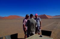 Faszinierende Namib Wüste - Männergespräche &ndash; &copy; Annett Müller (Eberhardt TRAVEL)
