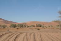 Auf nach Sossusvlei per Jeep &ndash; &copy; Susanne Schirmann (Eberhardt TRAVEL)