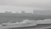 20250718_0 Insel Dyrholaey mit berühmten Loch.jpg &ndash; &copy; Michael Rass (Eberhardt TRAVEL)