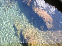 glasklares Wasser in der Grabenbruchzone