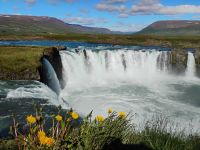 Goðafoss, der Wasserfall der Götter &ndash; &copy; Monika Cortese (Eberhardt TRAVEL)
