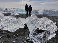 Diamond Beach – unsere U30 im Licht der Gletscher &ndash; &copy; Monika Cortese (Eberhardt TRAVEL)