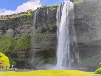 Seljalandsfoss &ndash; &copy; Monika Cortese (Eberhardt TRAVEL)