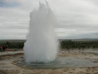 Springquelle Strokkur &ndash; &copy; Julia Grunwald (Eberhardt TRAVEL)