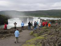 Am Godafoss &ndash; &copy; Tom Finke (Eberhardt TRAVEL)