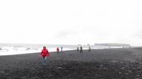 345_am Strand von Vík