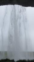 391_Seljalandsfoss - von hinten &ndash; &copy; Nadine Schulz (Eberhardt TRAVEL)