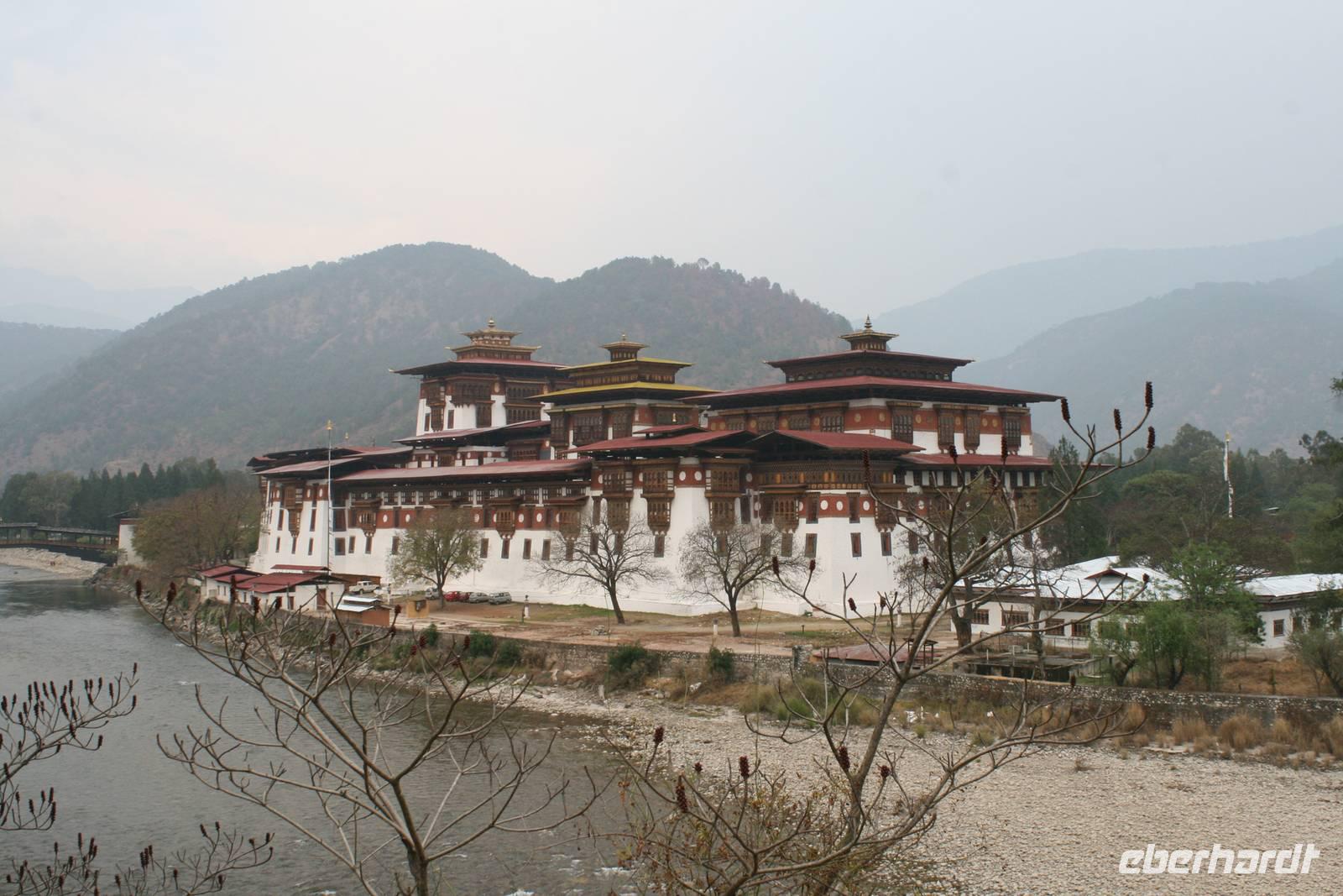 Punakha Dzong &ndash; &copy; Vicky Kern (Eberhardt TRAVEL)