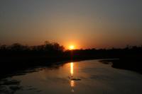Sonnenuntergang im Chitwan-Nationalpark &ndash; &copy; Vicky Kern (Eberhardt TRAVEL)