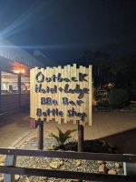102. BBQ Abendessen, Outback, Australien &ndash; &copy; Teresa Rumpel (Eberhardt TRAVEL)