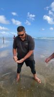 Rundreise Neuseeland - Muschelverkostung am 90 Mile Beach &ndash; &copy; Franziska Bergmann (Eberhardt TRAVEL)