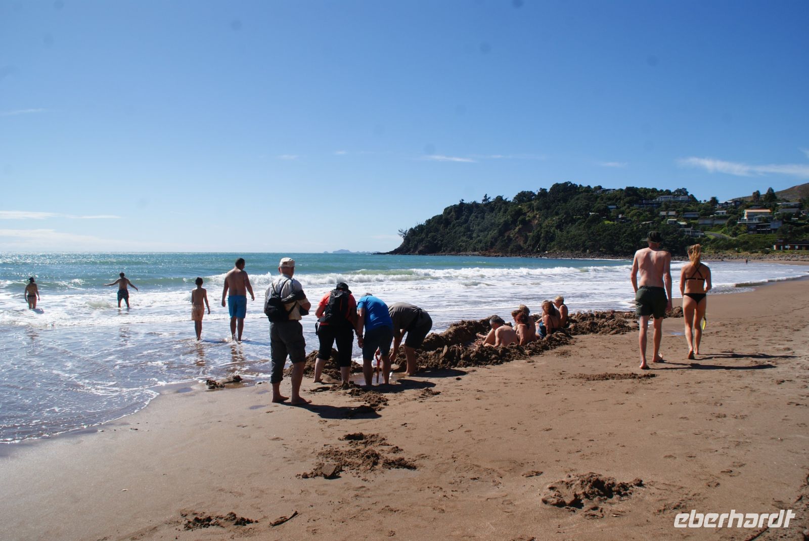 75 Hot Water Beach &ndash; &copy; Susanne Schirmann (Eberhardt TRAVEL)