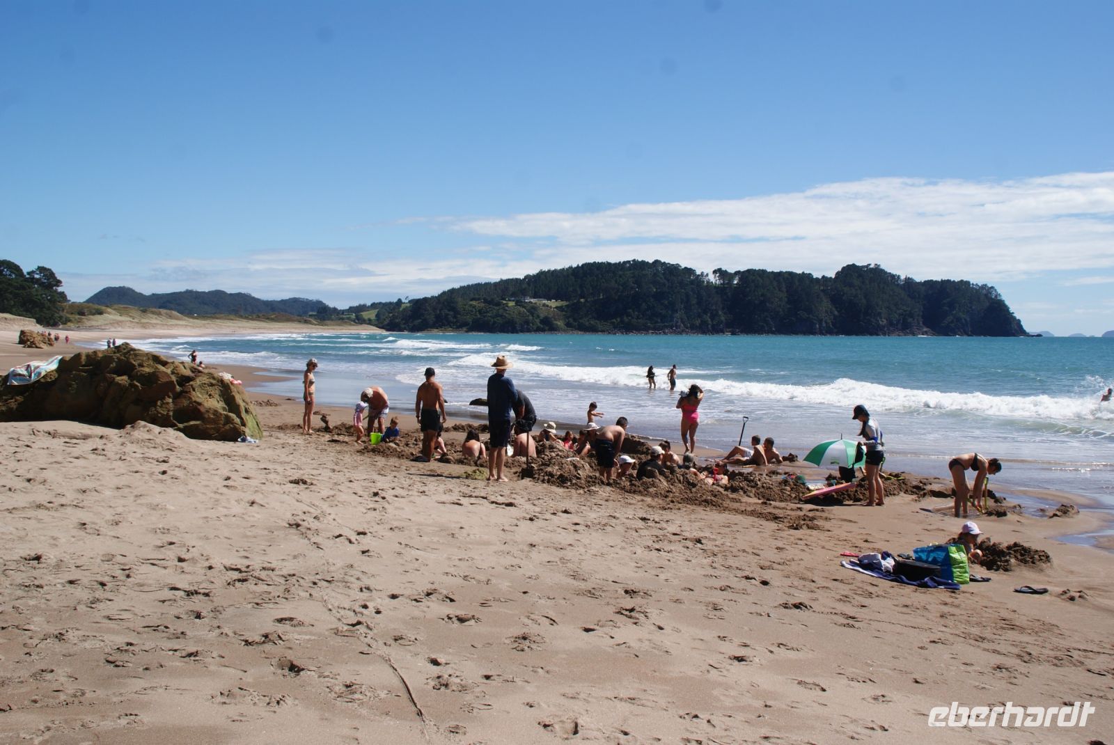 81 Hot Water Beach &ndash; &copy; Susanne Schirmann (Eberhardt TRAVEL)