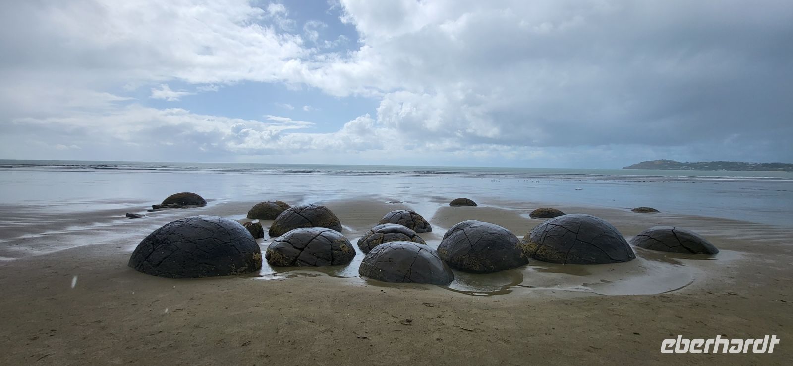 214 Strand Moeraki Boulders &ndash; &copy; Susanne Schirmann (Eberhardt TRAVEL)