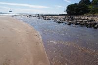74  Hot Water Beach &ndash; &copy; Susanne Schirmann (Eberhardt TRAVEL)