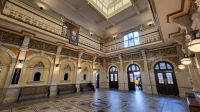 Rundreise Neuseeland // Wahrzeichen von Dunedin - der Bahnhof &ndash; &copy; Franziska Bergmann (Eberhardt TRAVEL)