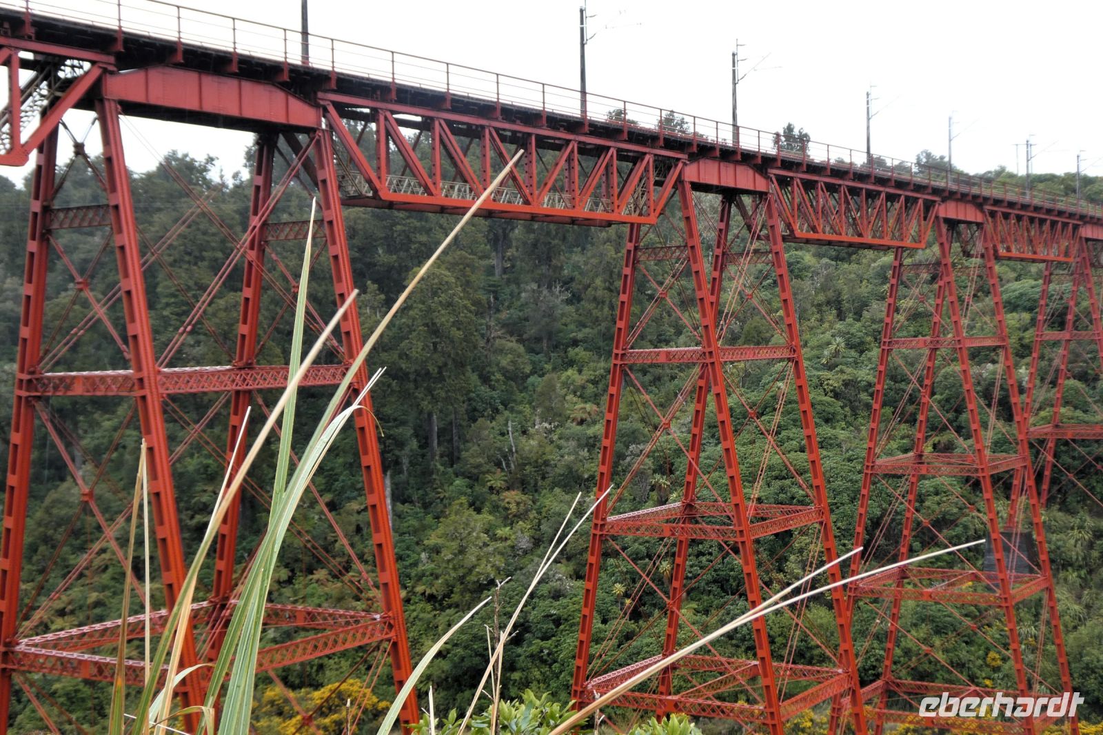 Eisenbahnbrücke &ndash; &copy; Gina Egenolf (Eberhardt TRAVEL)