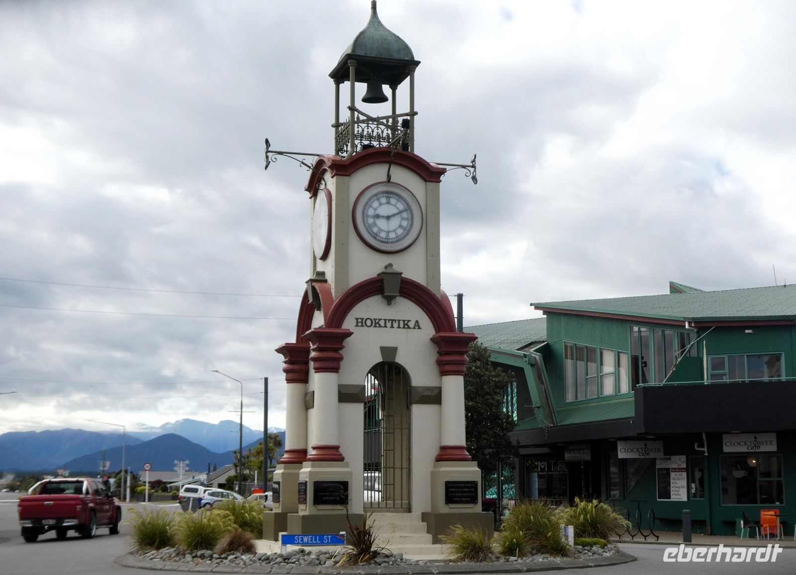 Willkommen in Hokitika &ndash; &copy; Gina Egenolf (Eberhardt TRAVEL)